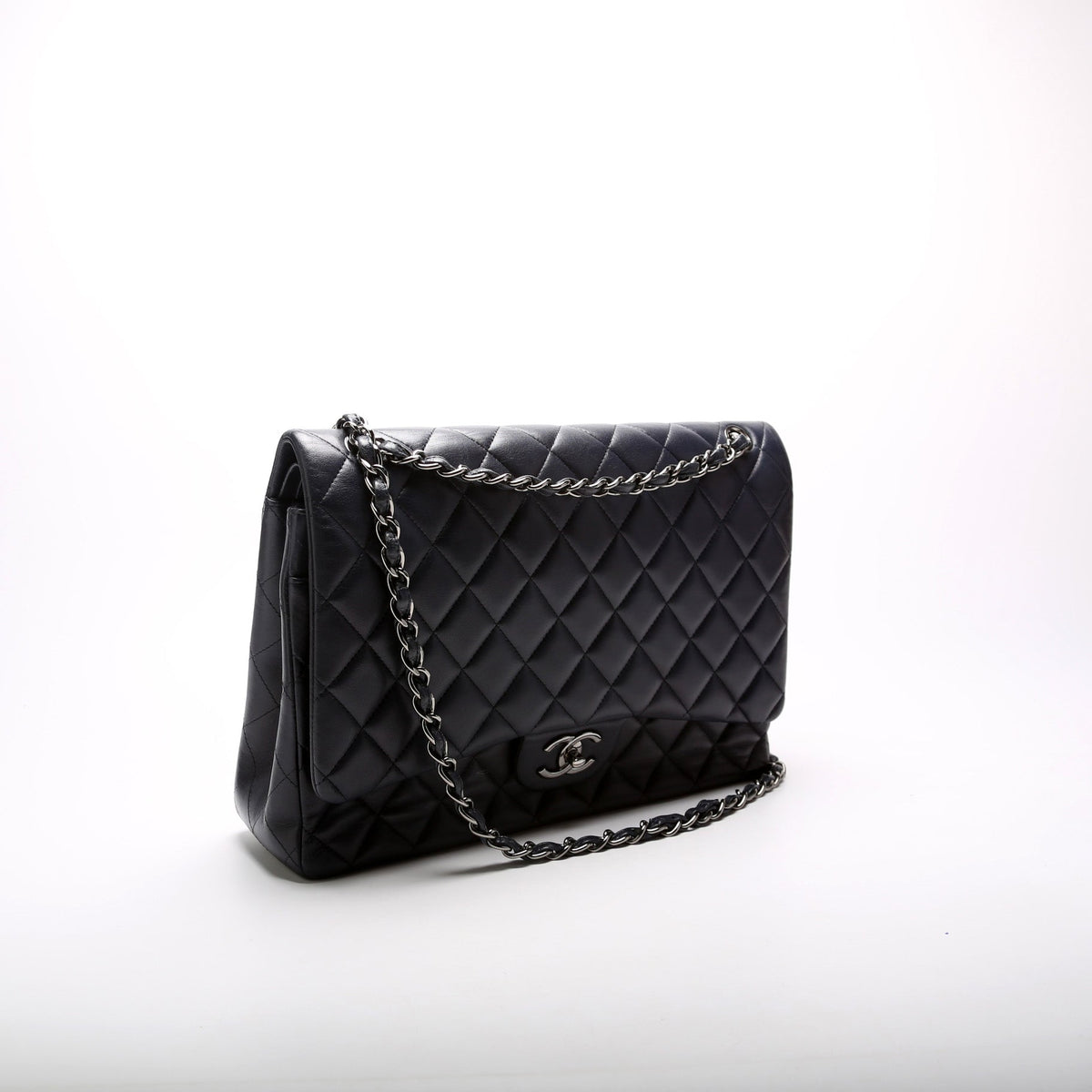 Classic Flap Maxi Lambskin 18M