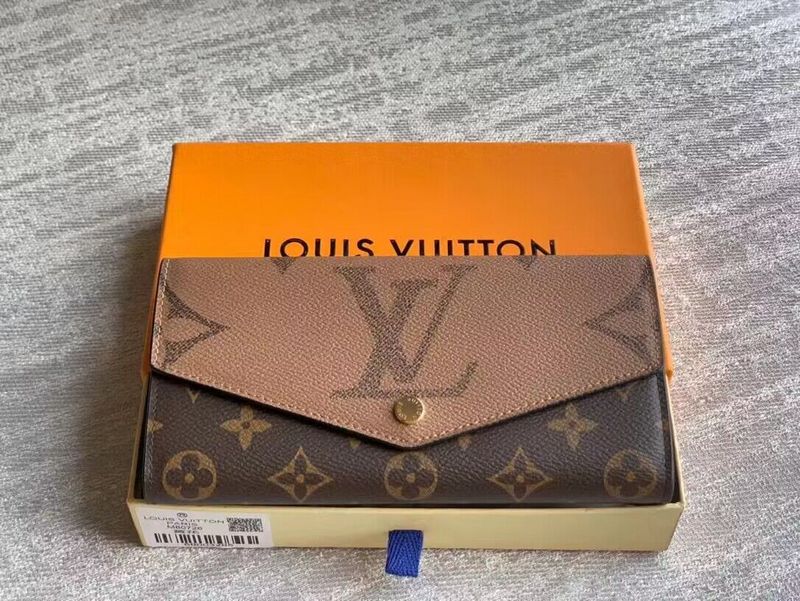 Franco Shops - Louis Vuittons  - 15766