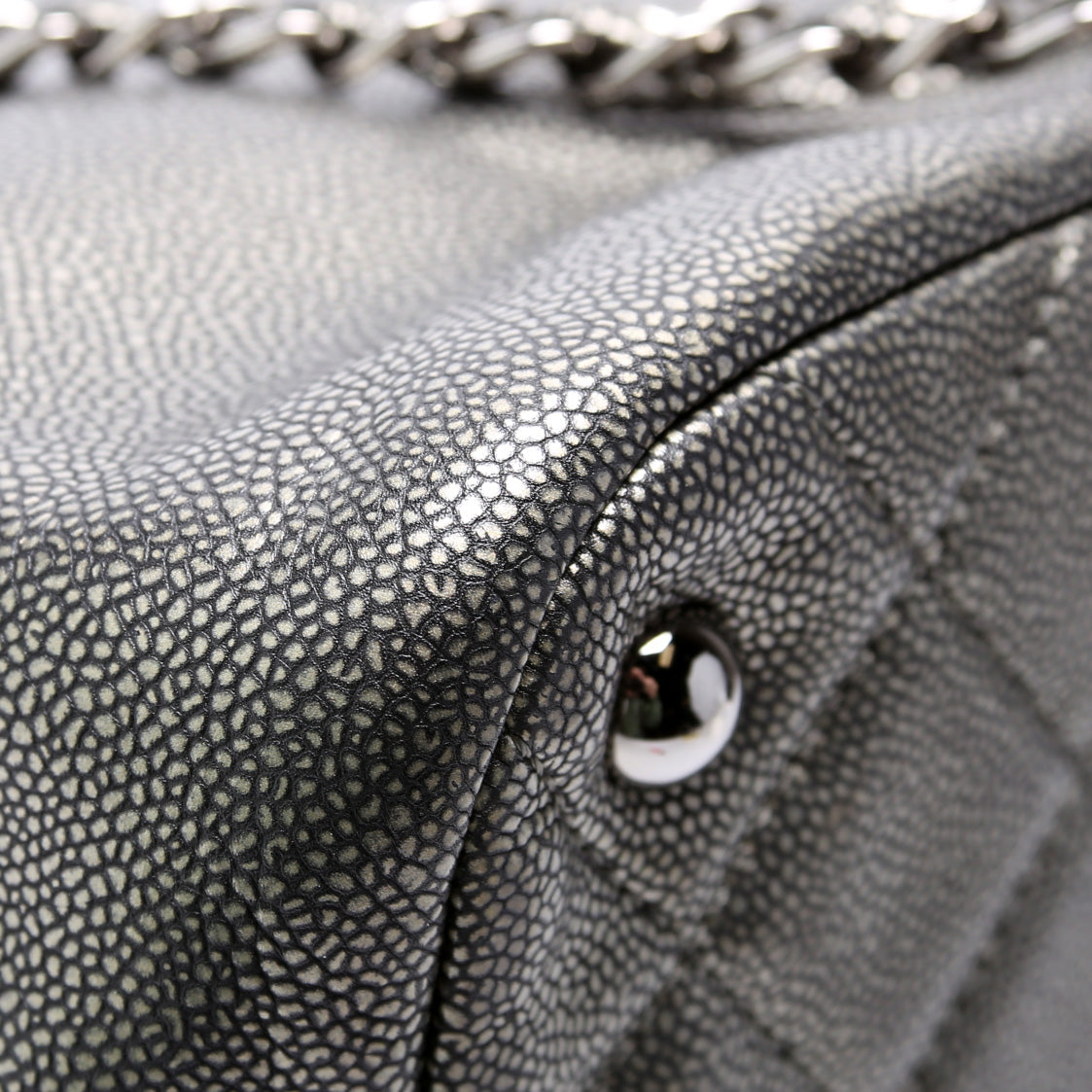 Soft CC TImeless Tote Caviar 14M Black