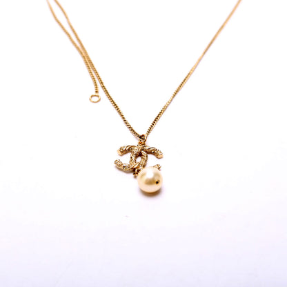 CC Crystals Faux Pearl Drop Necklace