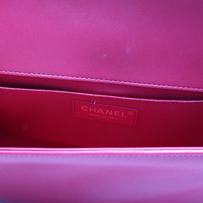 Boy Flap Medium Old Lambskin Berry