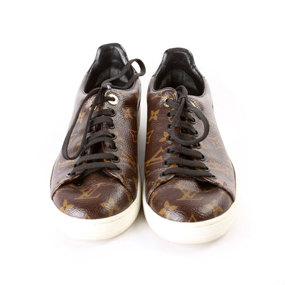 Frontrow Sneakers Size 37.5