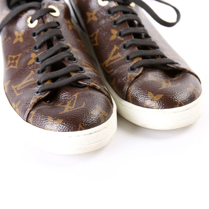 Frontrow Sneakers Size 37.5