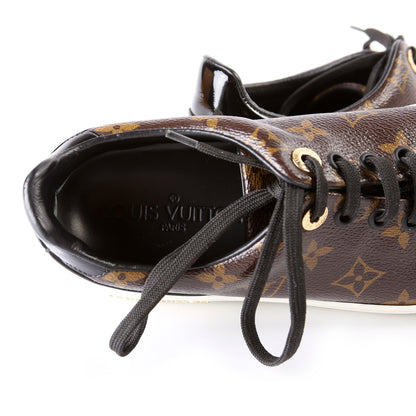 Frontrow Sneakers Size 37.5