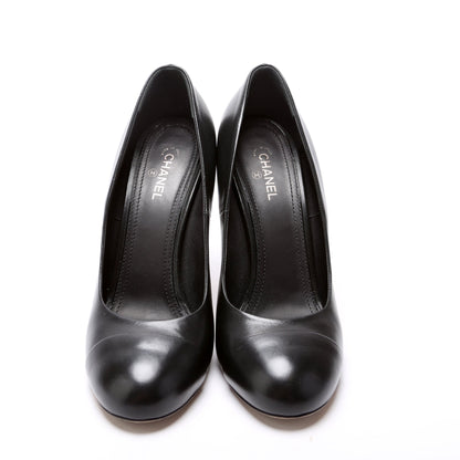 Chanel CC Cap Toe Pumps Size 40