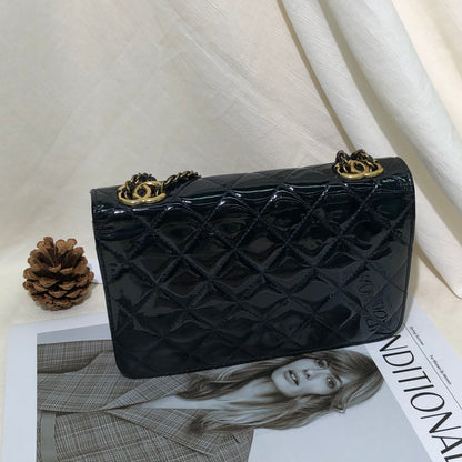 Chanel Wallet on Chain Navy Patent Leather Gold-tone Double Chain, 2015-2016