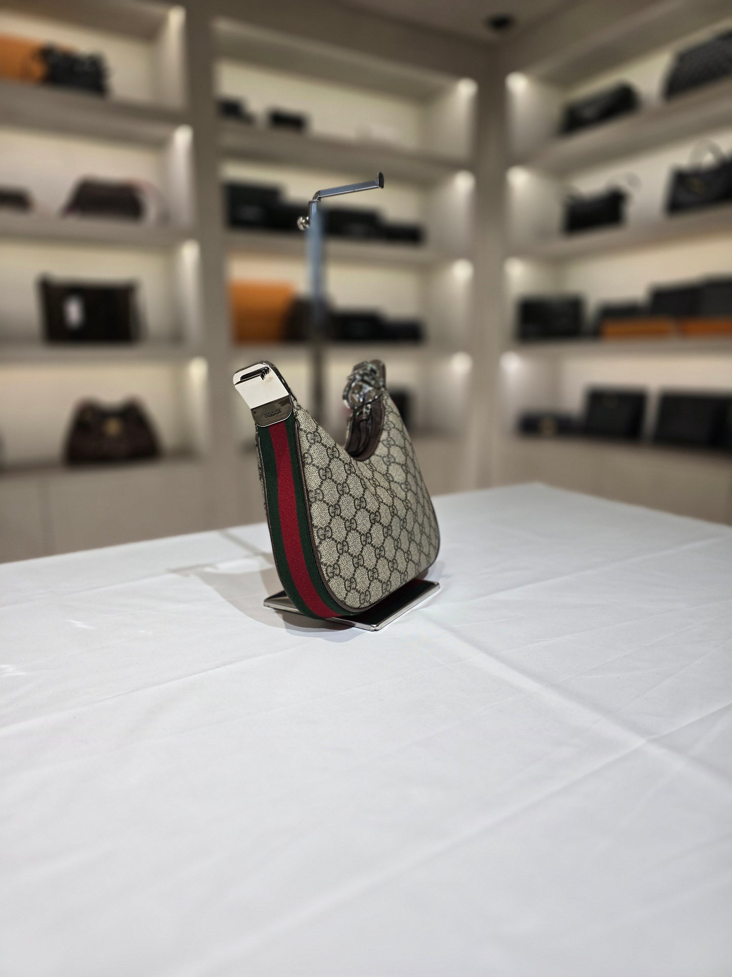 Gucci GG Supreme Attache Small Shoulder Bag 699409 87791600