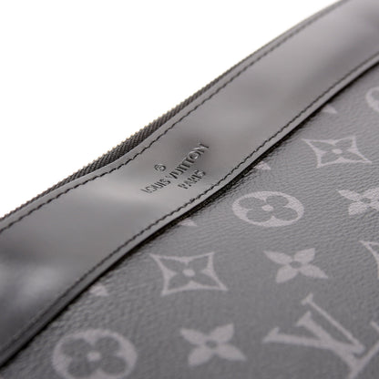 Pochette Discovery PM Monogram Eclipse