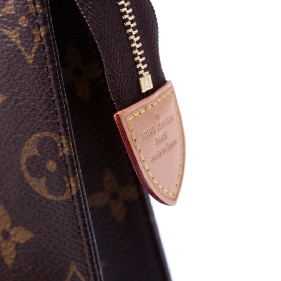 Toiletry Pouch 26 Monogram Newer