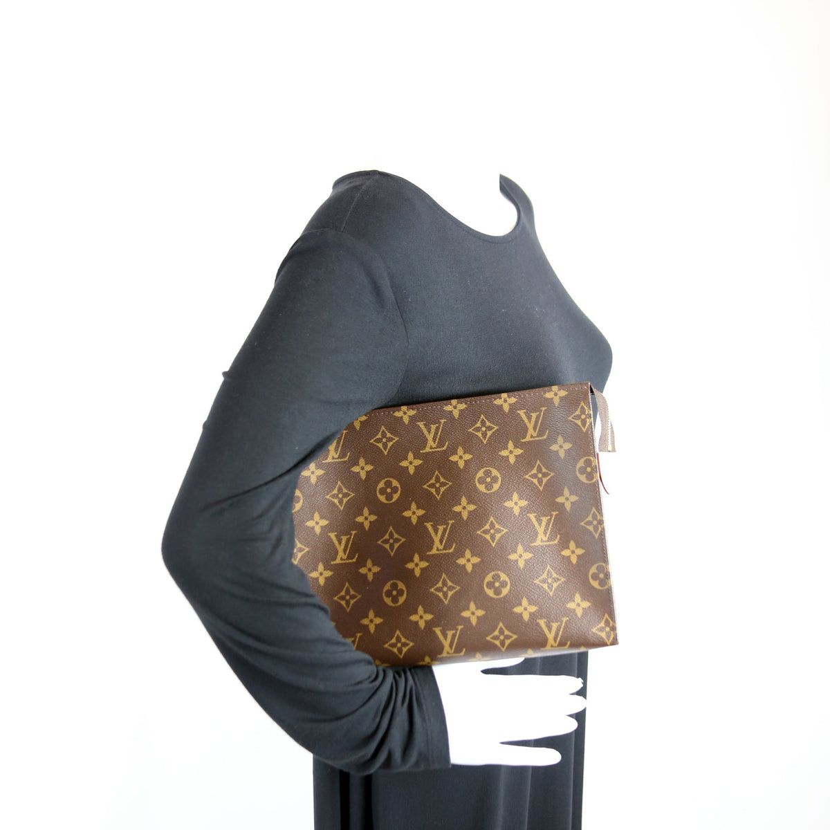 Toiletry Pouch 26 Monogram Newer