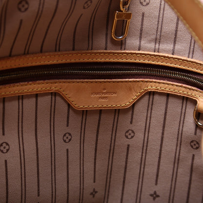 Delightful PM Monogram