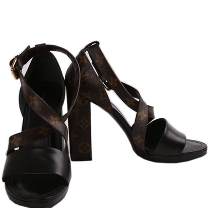 Matchmake Cross Sandals Size 40