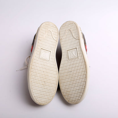 Frontrow Patches Sneakers Size 38