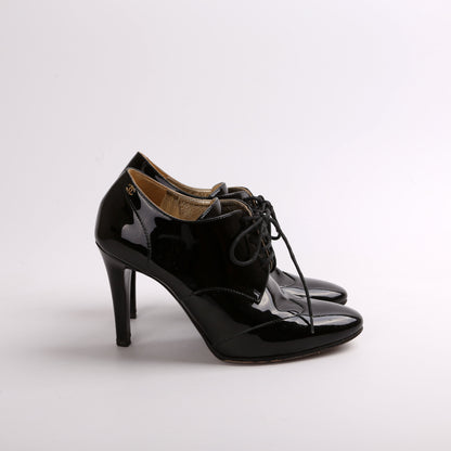 Ptnt Oxford Lace Up booties Size 36