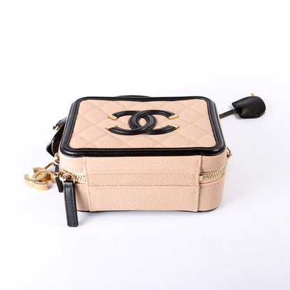 Mini Filigree Vanity Case 26M