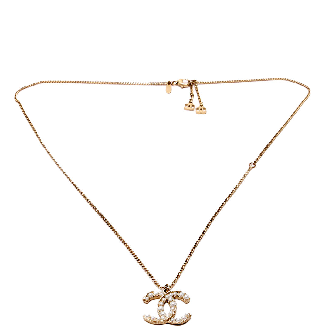 CC Faux Pearl Pendant Large Necklace