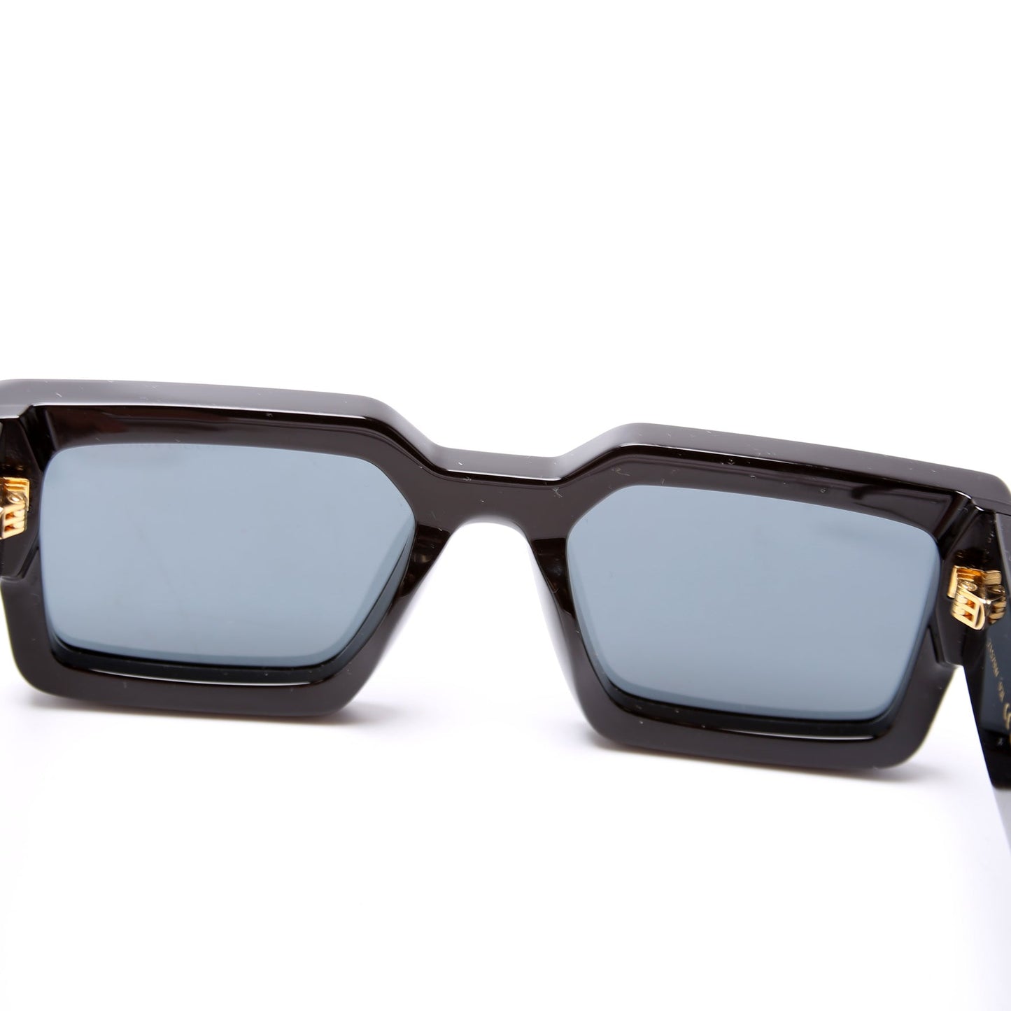 Z1579W LV Clash Square Sunglasses