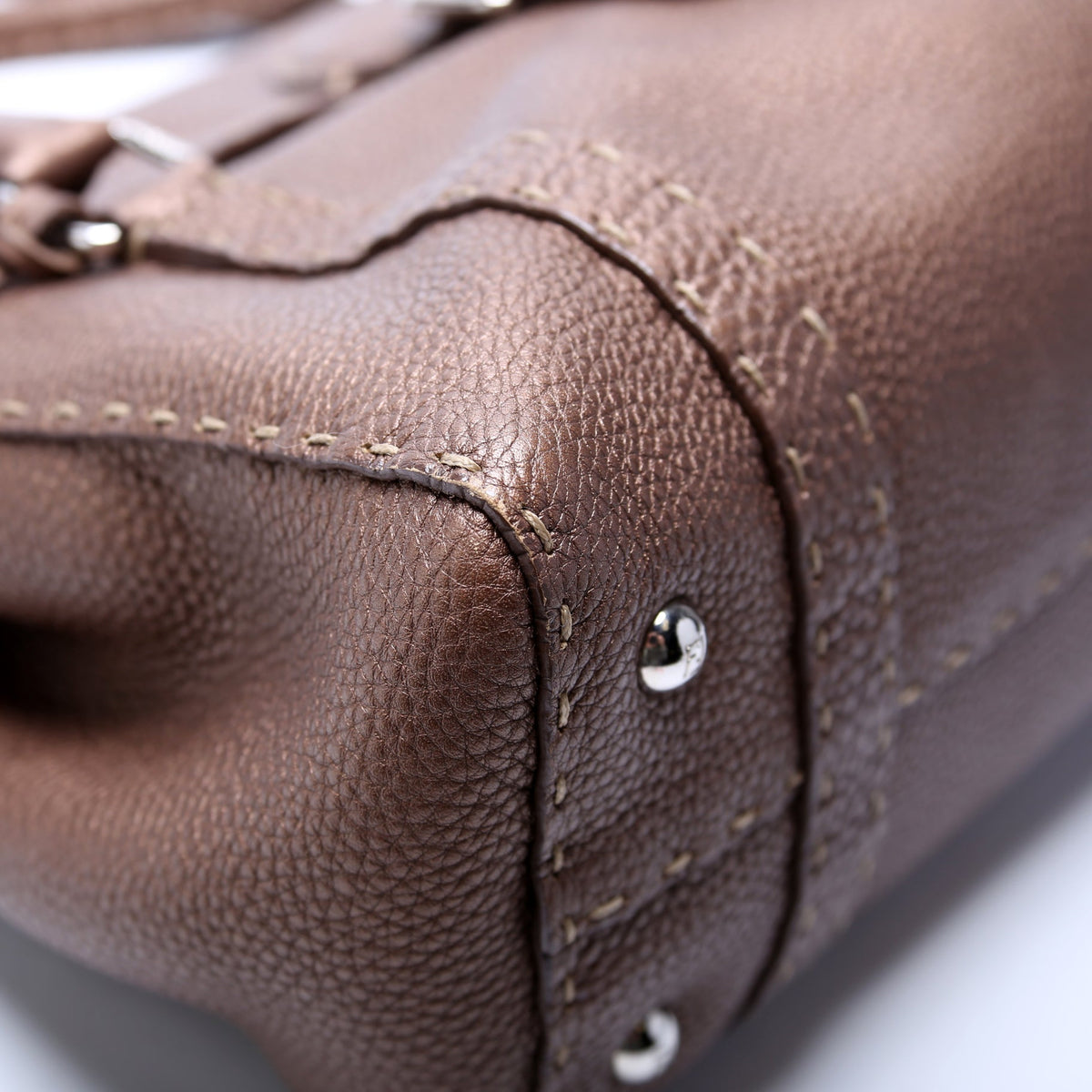 Linda Selleria Leather Medium Brown