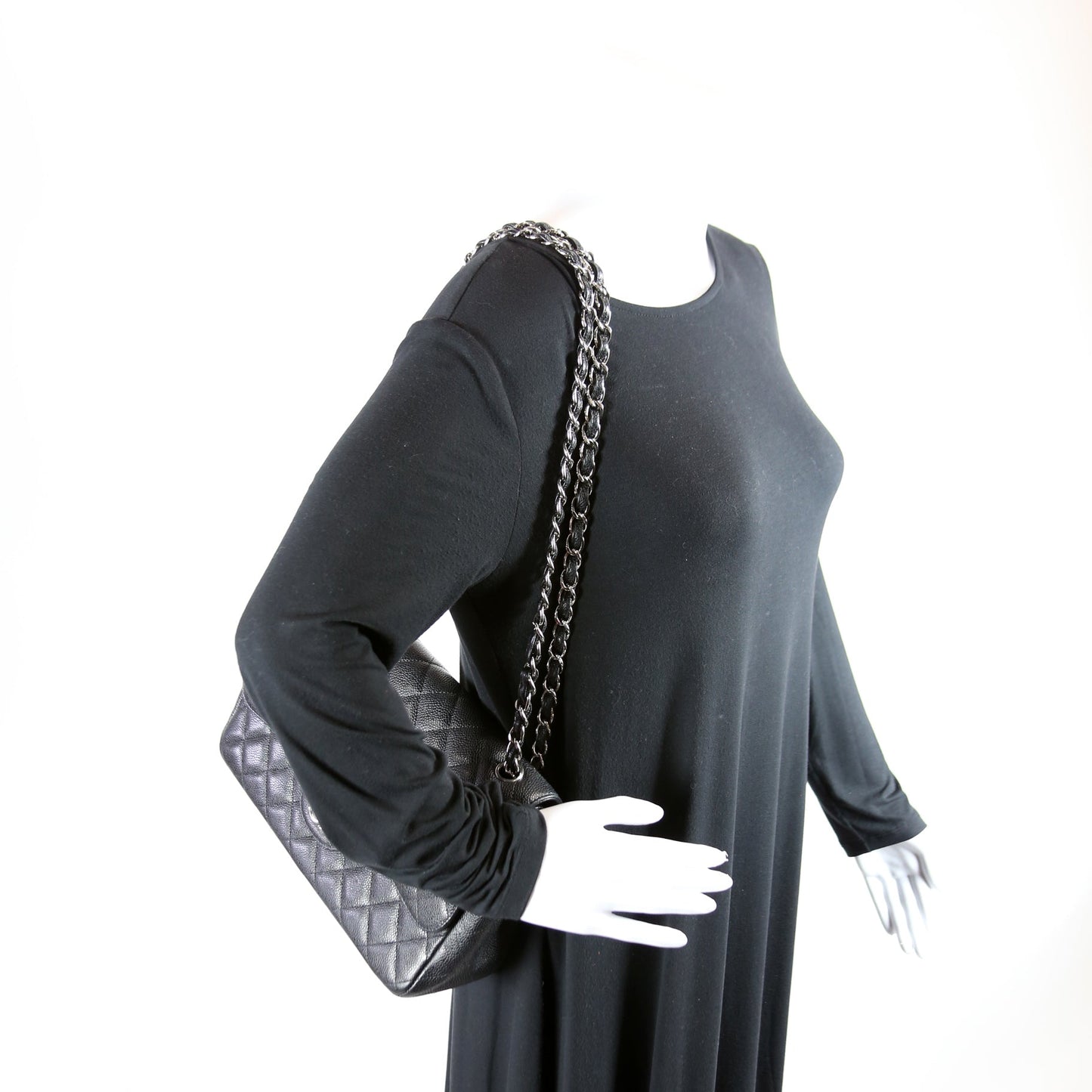 Classic Flap Jumbo Caviar 17-20M Black
