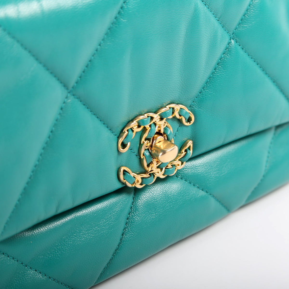 Quilted Goatskin 19 Medium Flap 28M Teal