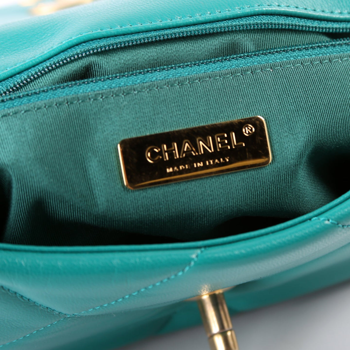 Quilted Goatskin 19 Medium Flap 28M Teal