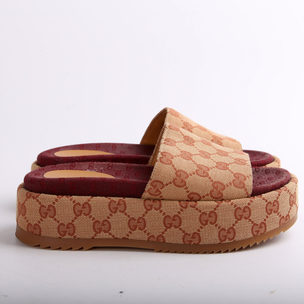 GG Canvas Platform Slides Size 36