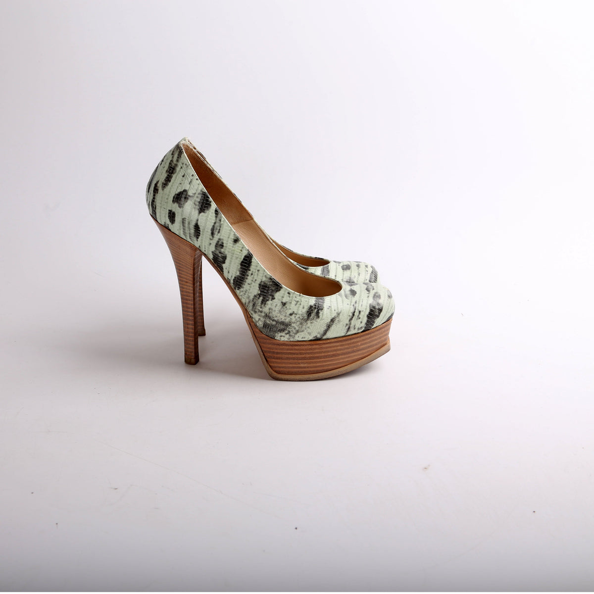 Platform Pumps Size 38.5