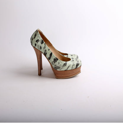 Platform Pumps Size 38.5