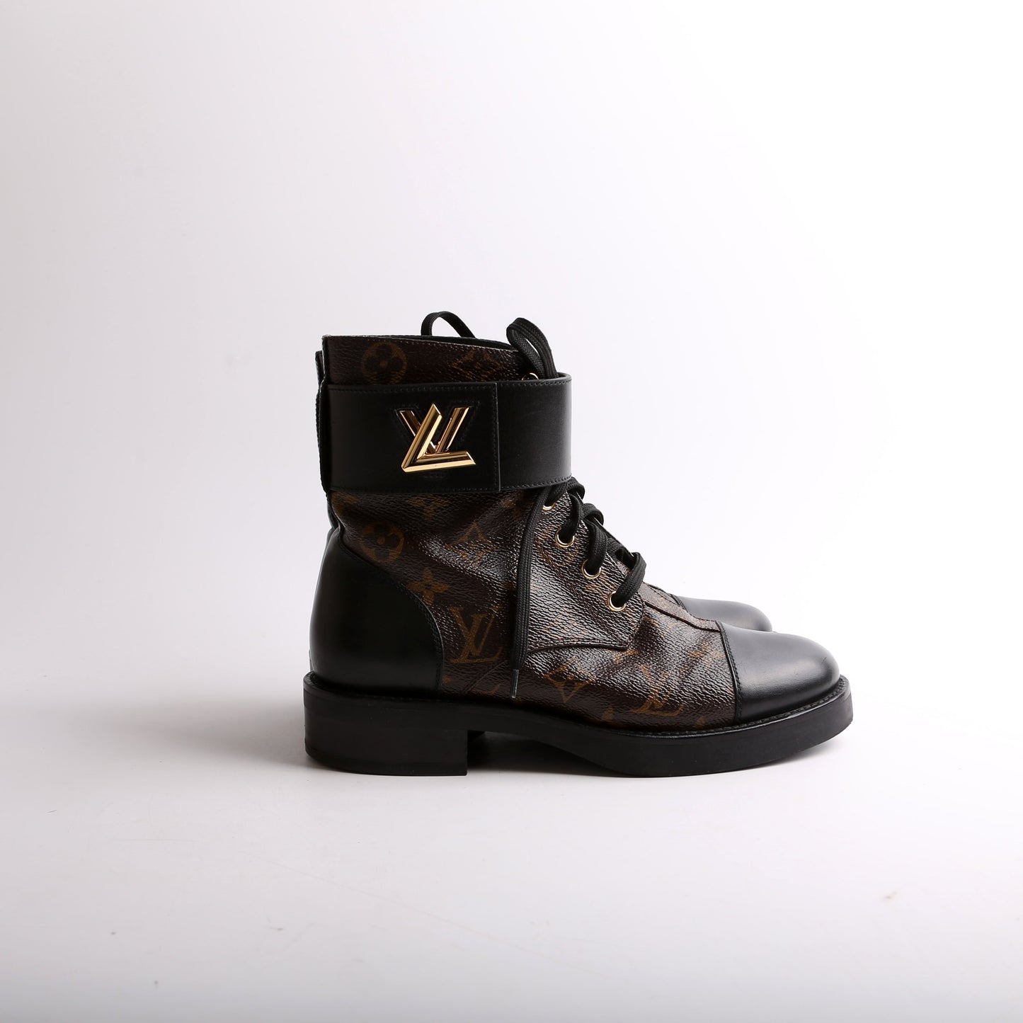 Wonderland Flat Ranger Boot Size 37