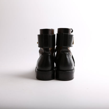 Wonderland Flat Ranger Boot Size 37