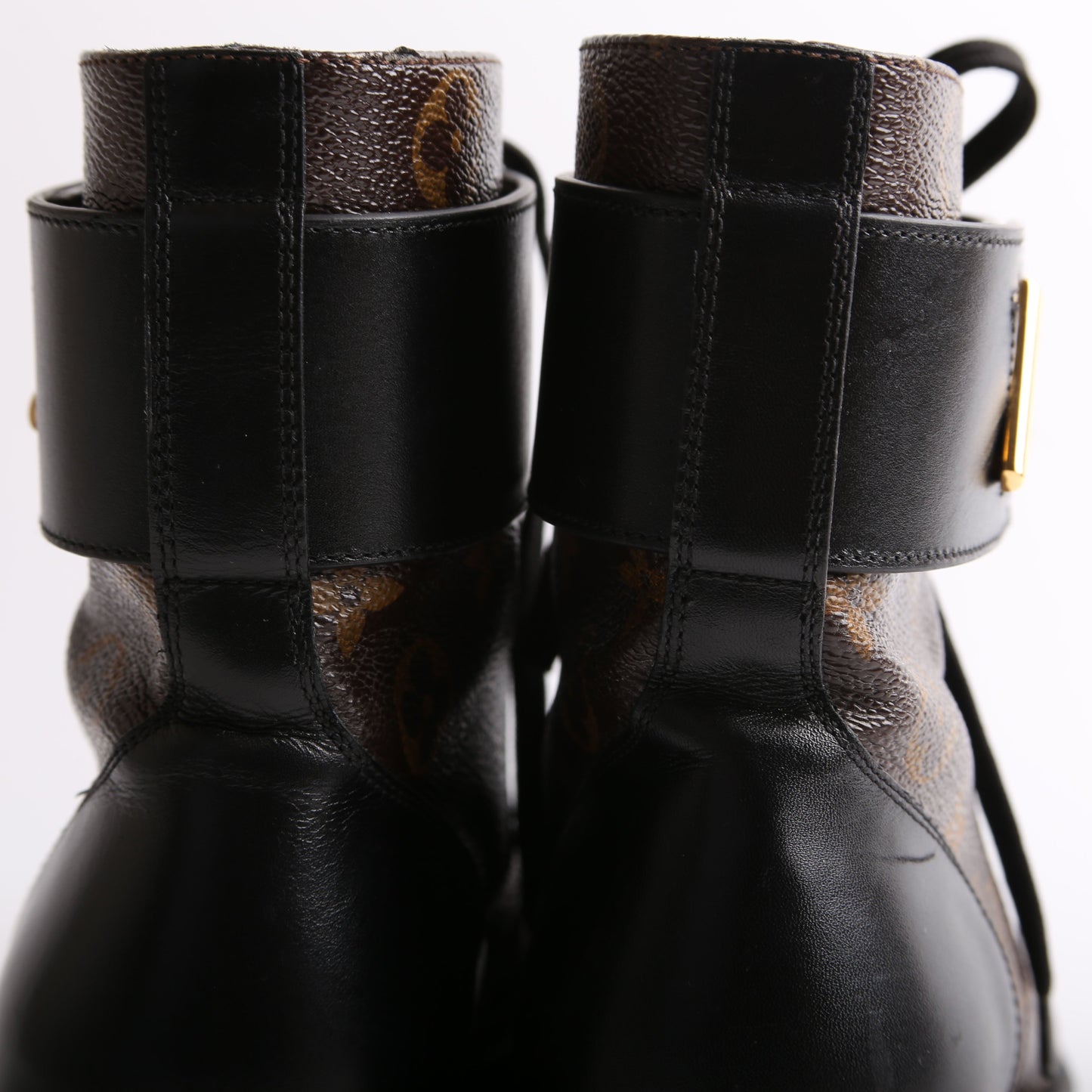 Wonderland Flat Ranger Boot Size 37