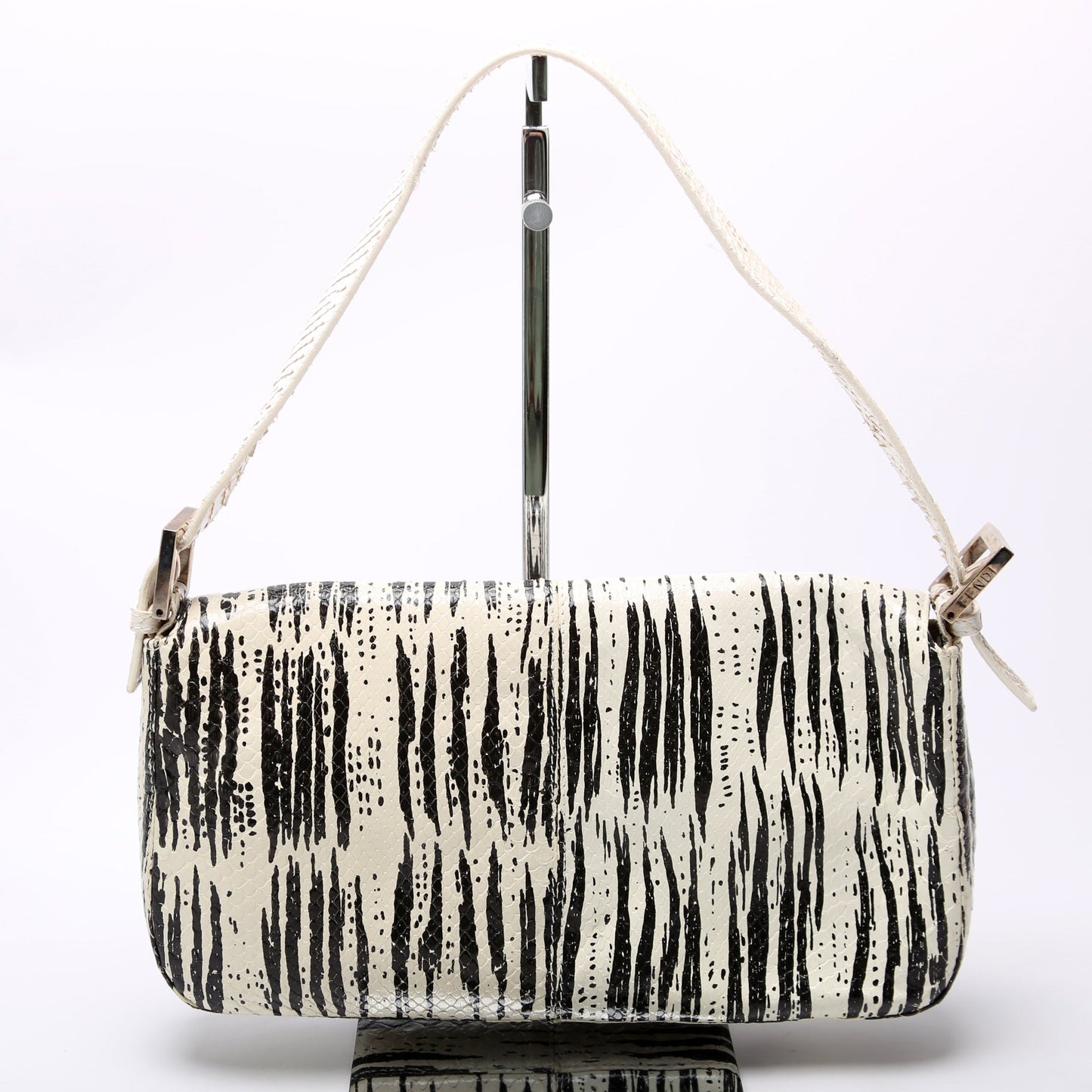 26424 Baguette Snakeskin Vintage White and Black