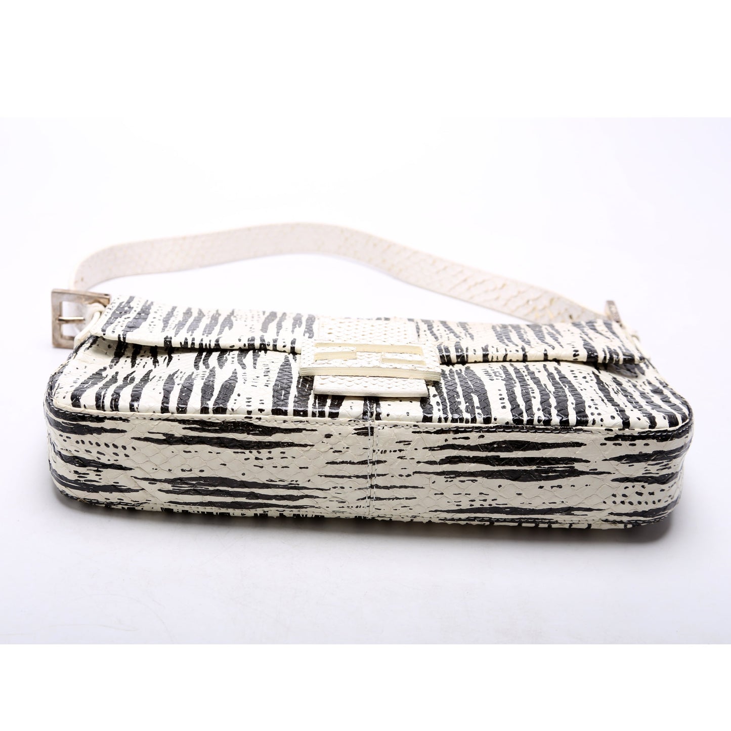 26424 Baguette Snakeskin Vintage White and Black