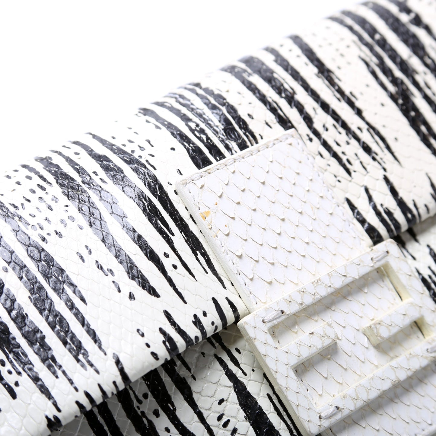 26424 Baguette Snakeskin Vintage White and Black