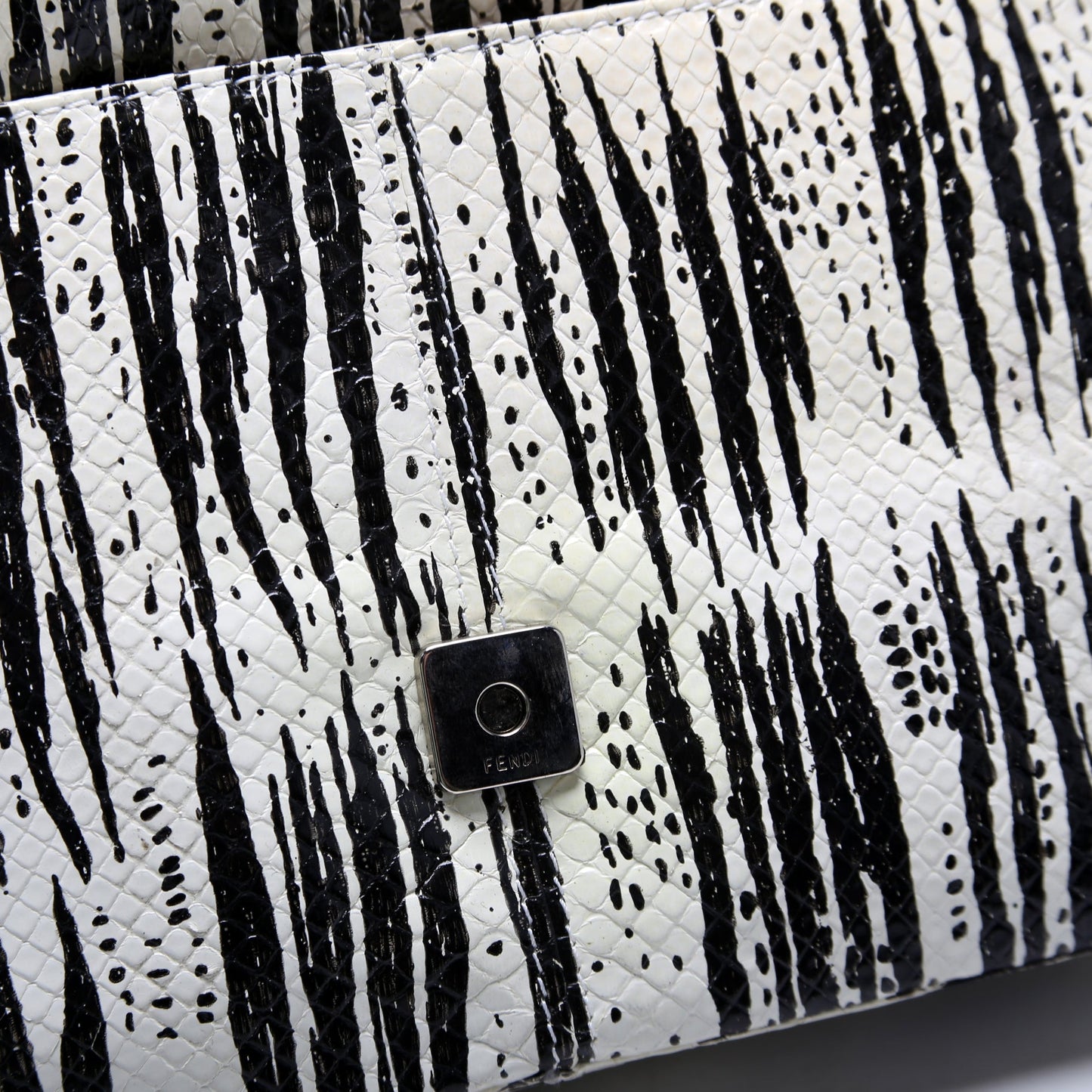 26424 Baguette Snakeskin Vintage White and Black