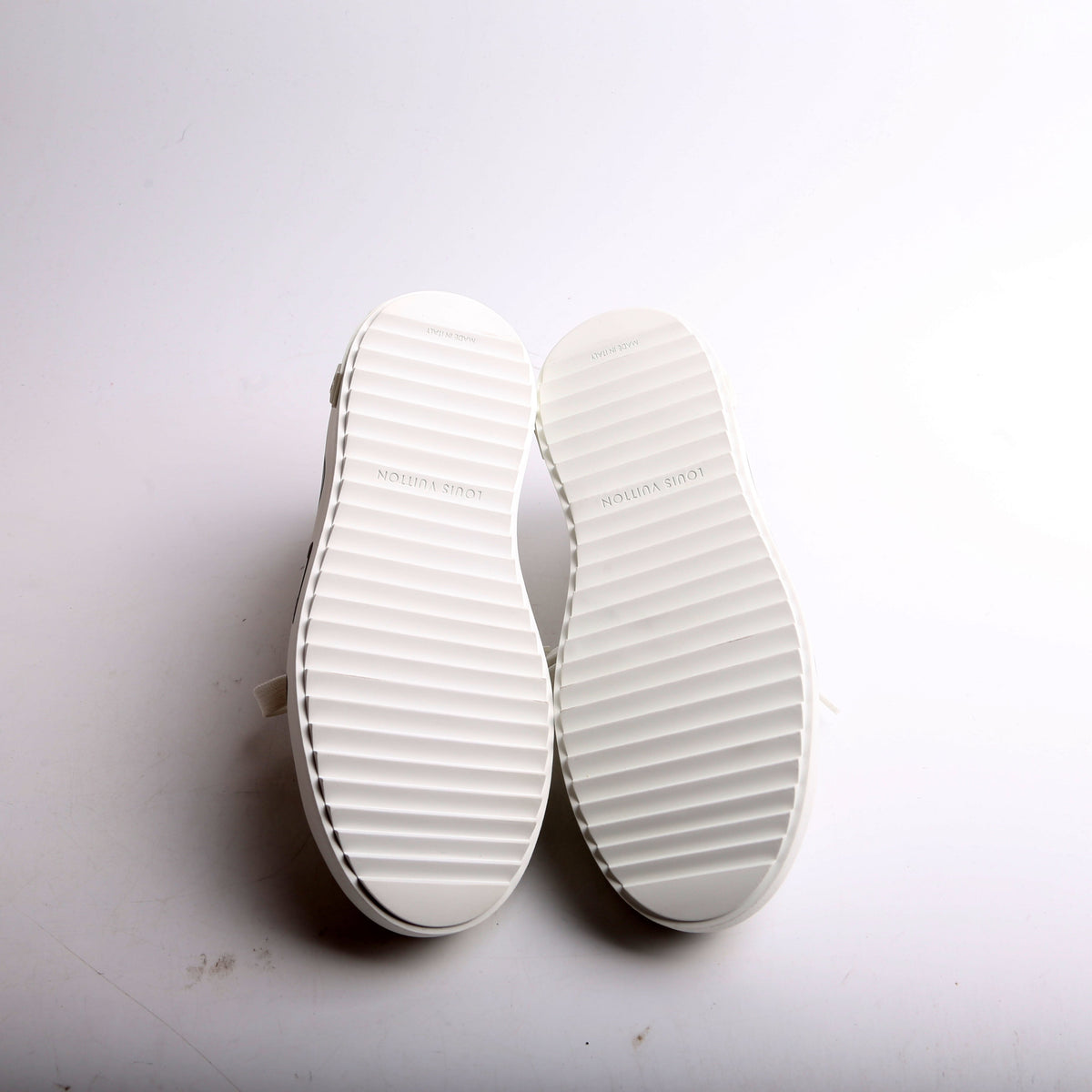 Time Out Wild at Heart Sneakers Size 35