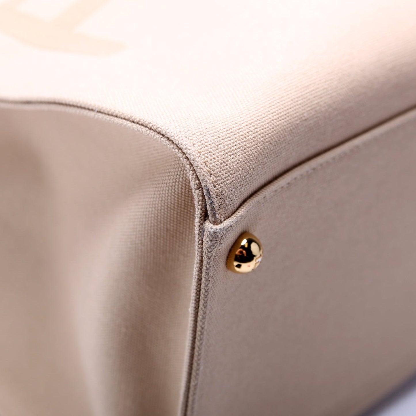 8BH386 Sunshine Shopper Medium Patent Vinyl Canvas