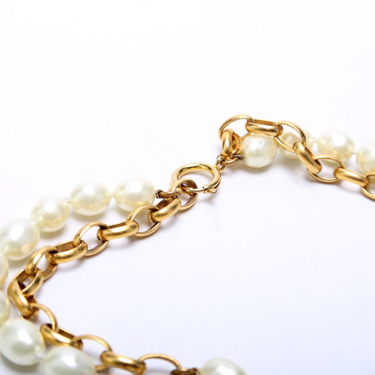 Chanel Faux Pearl/Chain 2-Row Vintage Necklace Gold/Pearl