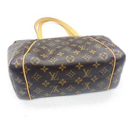 Handbag Luxury Designer By Louis Vuitton  Size: Medium