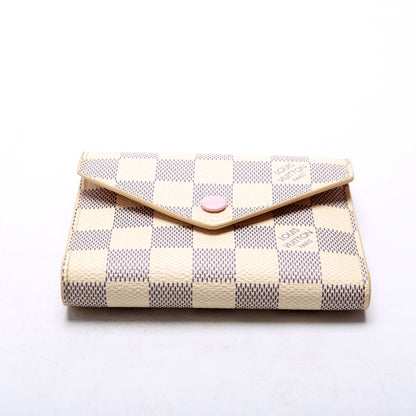 Victorine Wallet Monogram