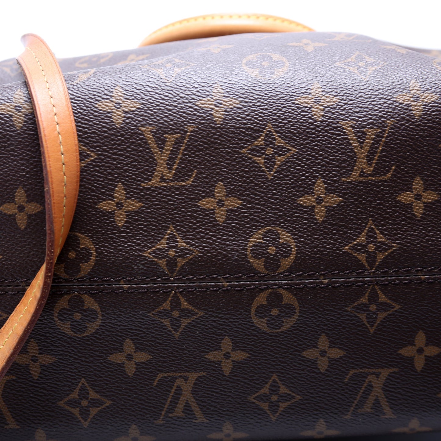 Louis-Vuitton Turenne MM Monogram