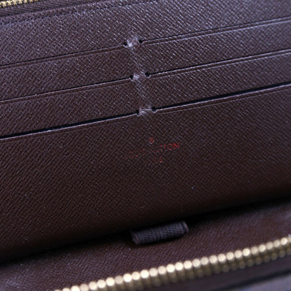 Louis-Vuitton Zippy Organizer Ebene