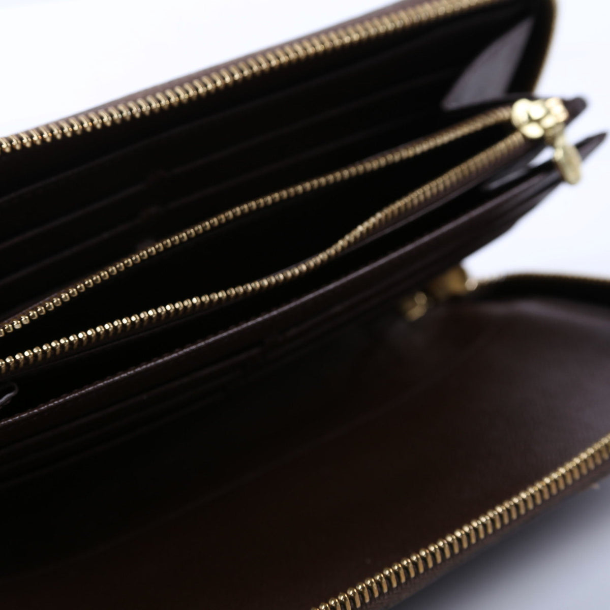 Louis-Vuitton Zippy Organizer Ebene