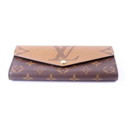 Sarah Wallet Giant Reversed Monogram