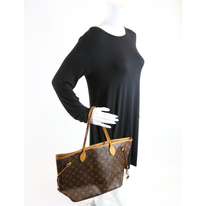 Louis-Vuitton Neverfull MM Monogram