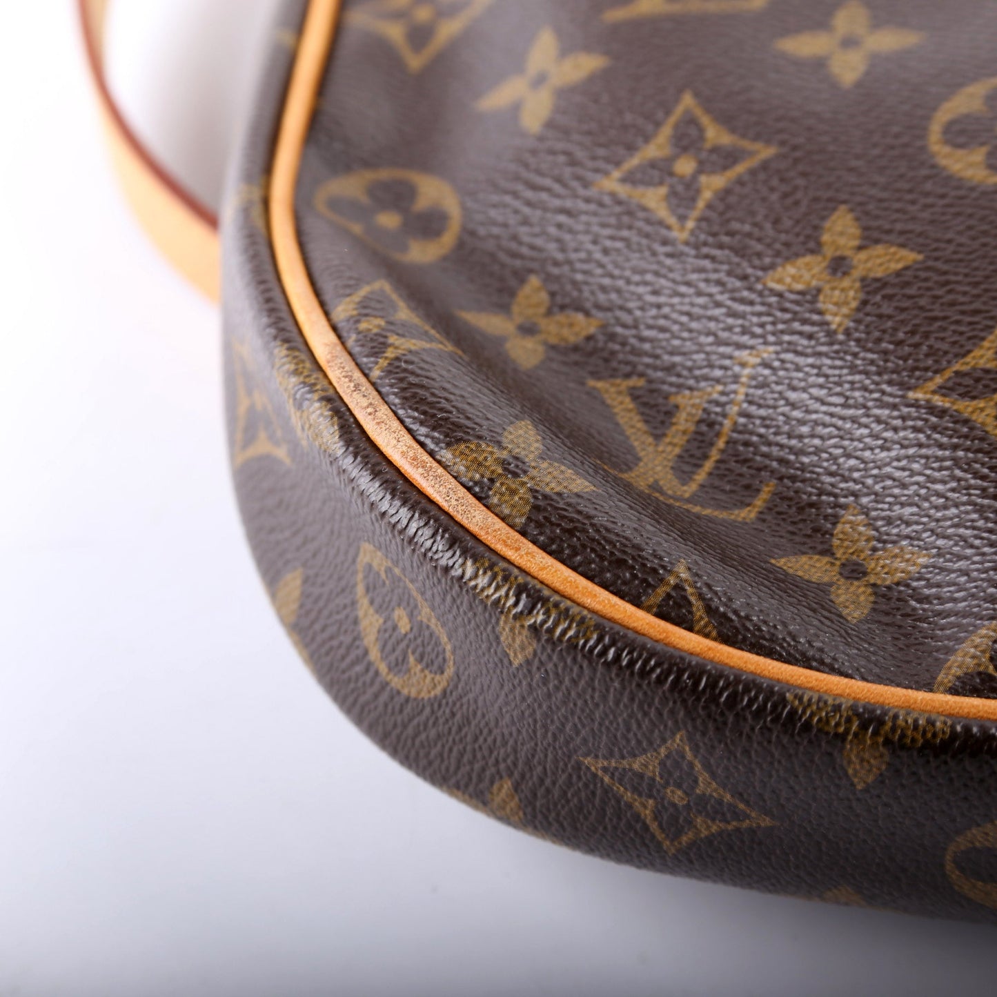 Louis-Vuitton Odeon PM Monogram