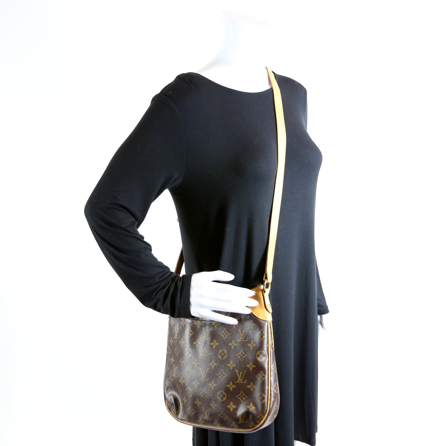 Louis-Vuitton Odeon PM Monogram