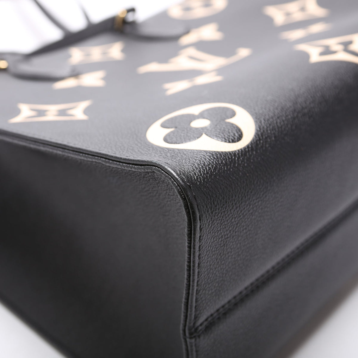ONTHEGO MM Bicolor Empreinte Black/Beige
