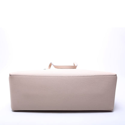 Louis-Vuitton Lockme Shopper Calfskin Beige