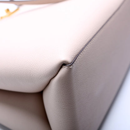 Louis-Vuitton Lockme Shopper Calfskin Beige